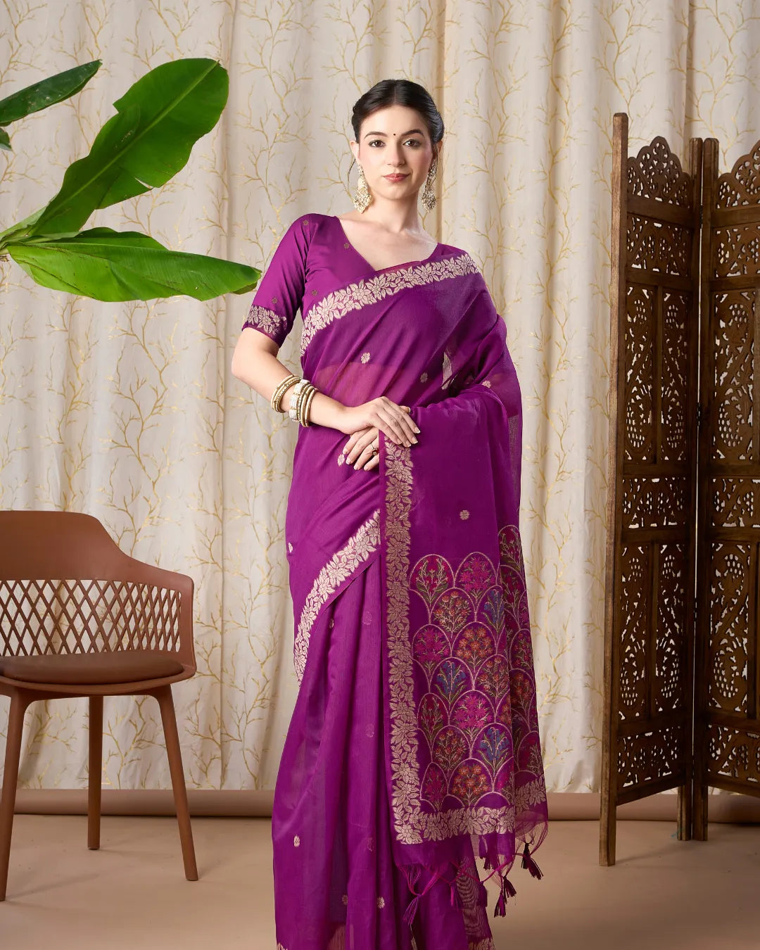 Black Muga Cotton Jamdani Saree with Multicolour Flower Pallu