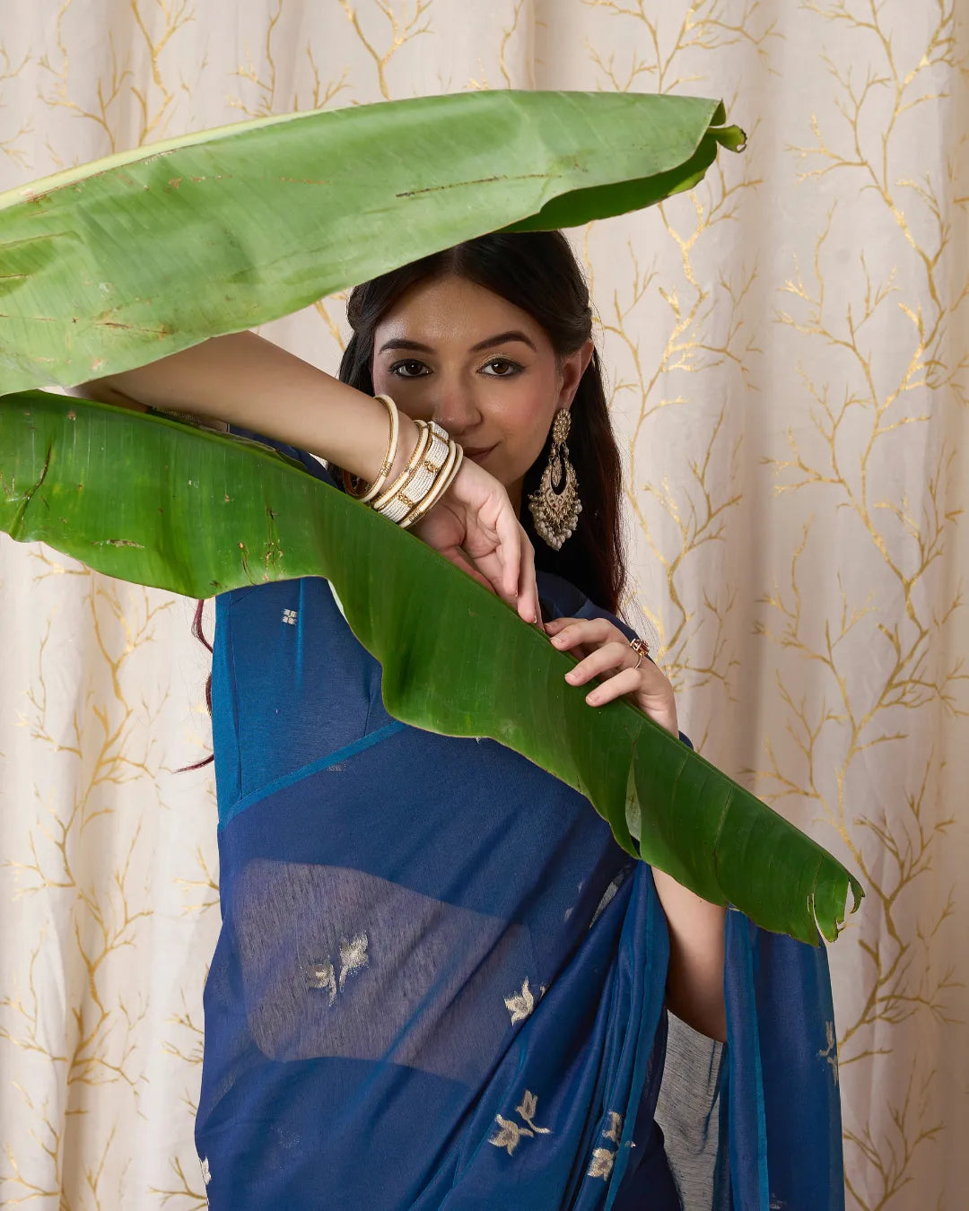 Sapphire Glow – Royal Blue Muga Cotton Jamdani Saree with Floral Pallu