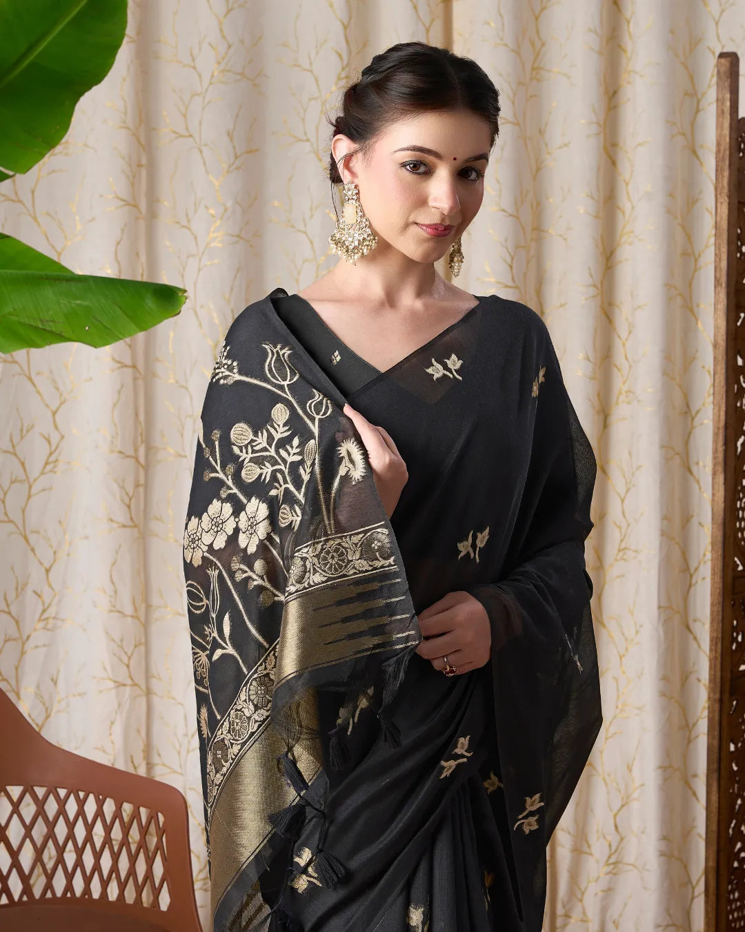 Black Muga Cotton Jamdani Saree with Floral Pallu