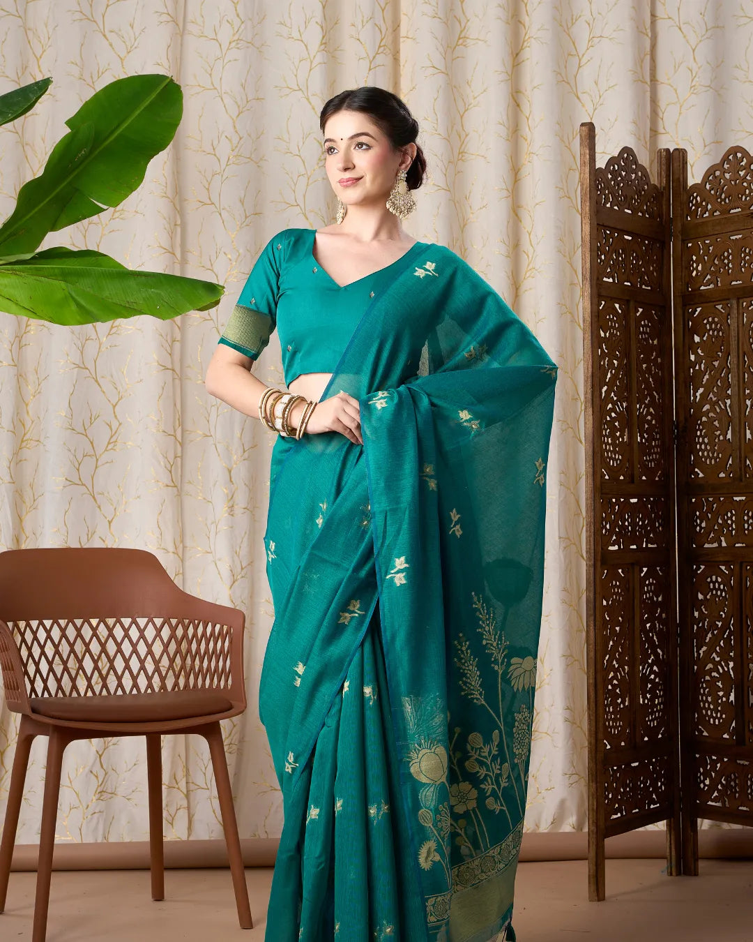 Sapphire Glow – Royal Blue Muga Cotton Jamdani Saree with Floral Pallu