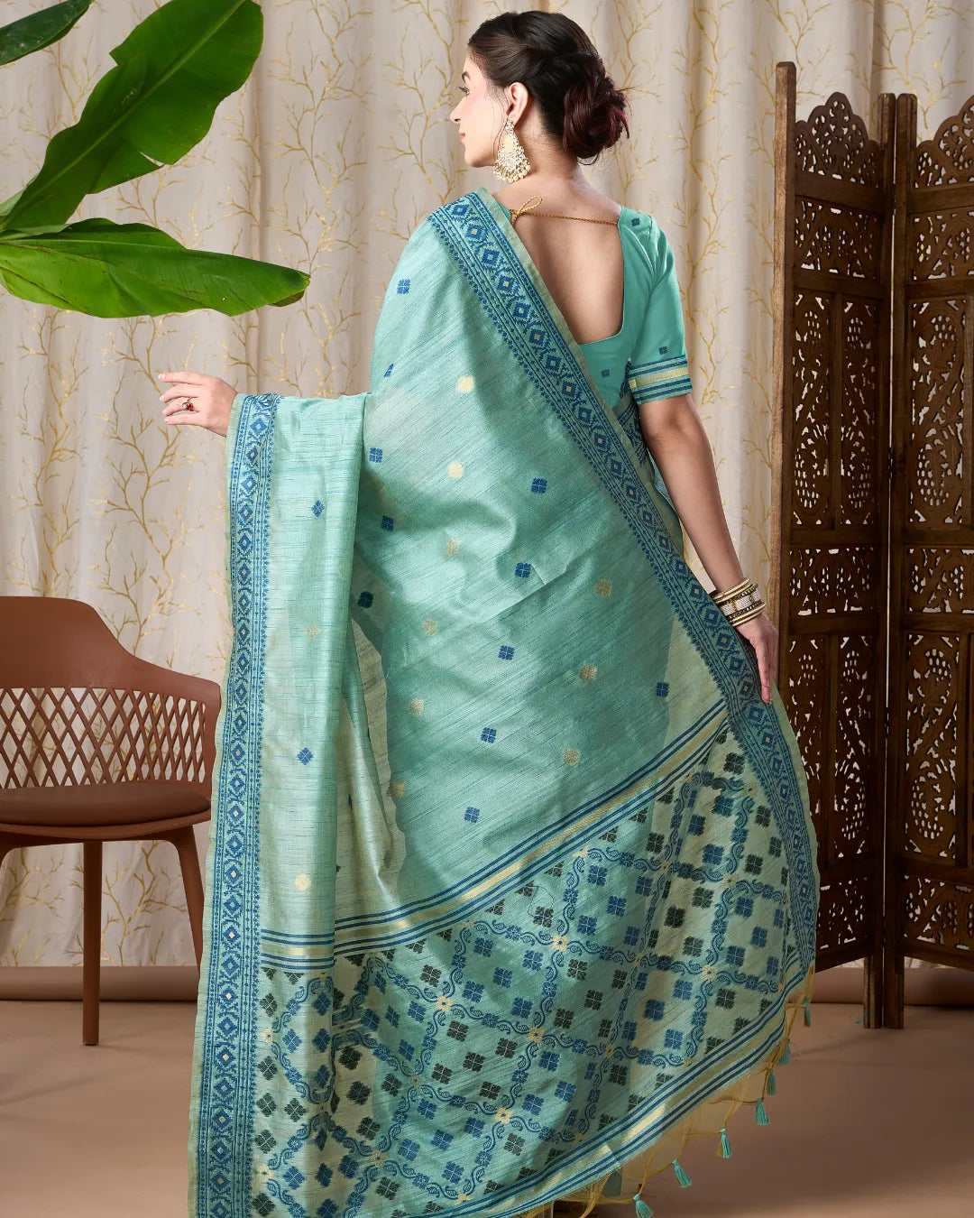 Azure Dreams – Sky Blue Tassar Silk Saree with Jamdani Elegance