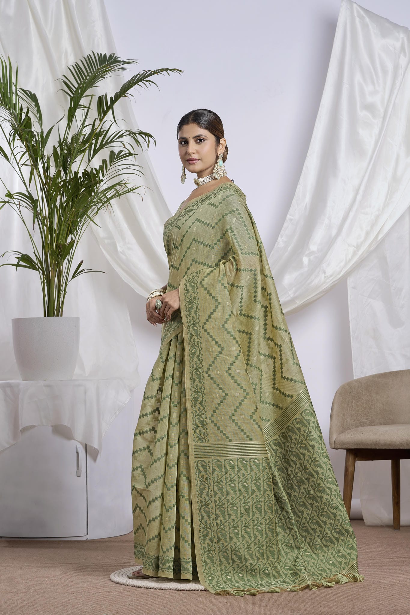 Pista Green Linen-Cotton Jamdani Saree | Woven Motifs