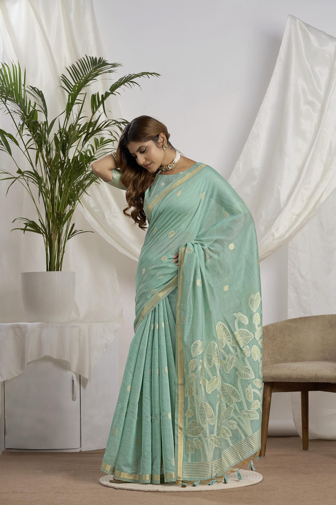 Sea Green Zari Jamdani Saree with Woven Foliage Pallu