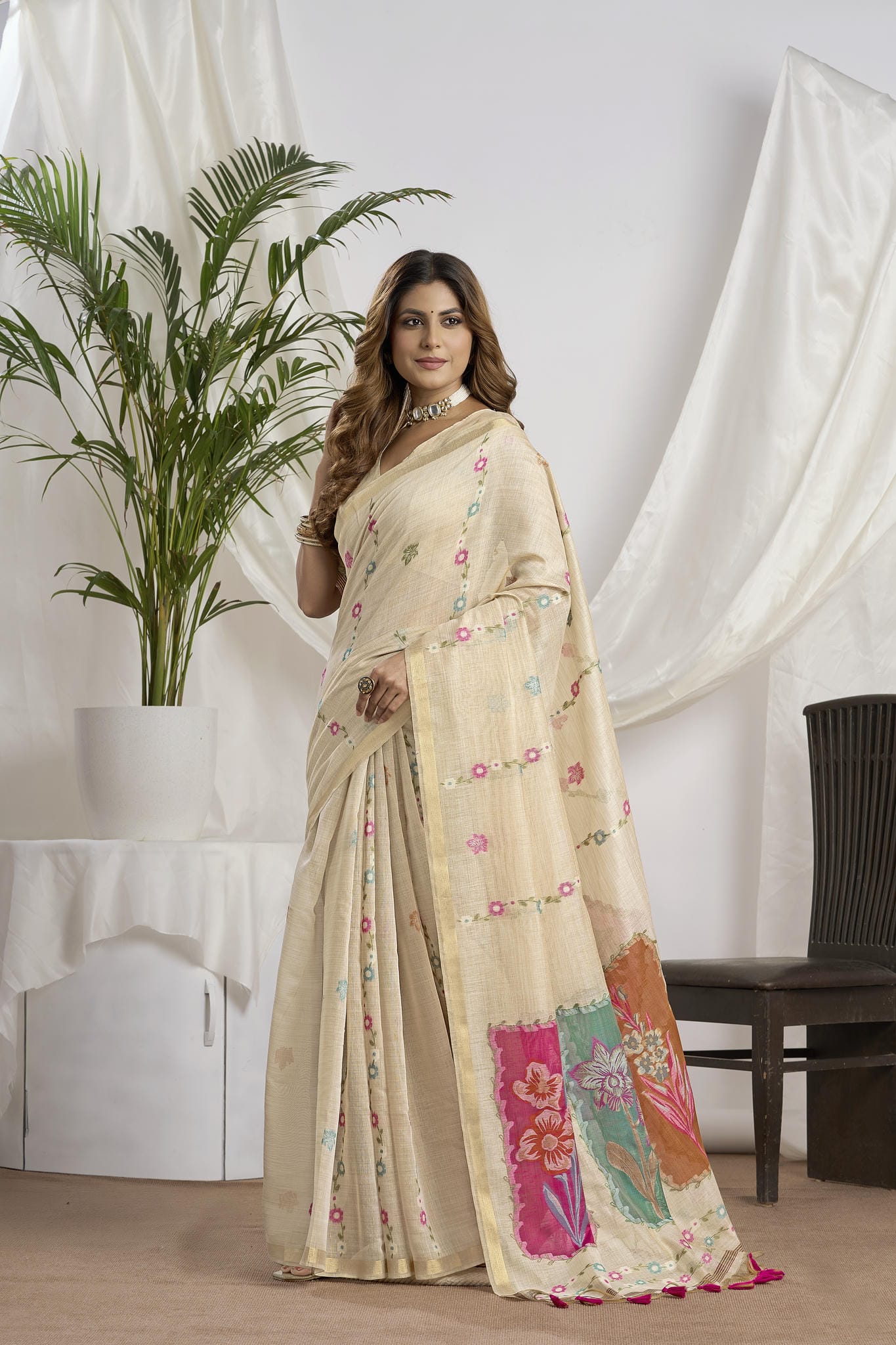 Champagne Beige Silk-Cotton Saree | Zari Jamdani Leaf Motifs