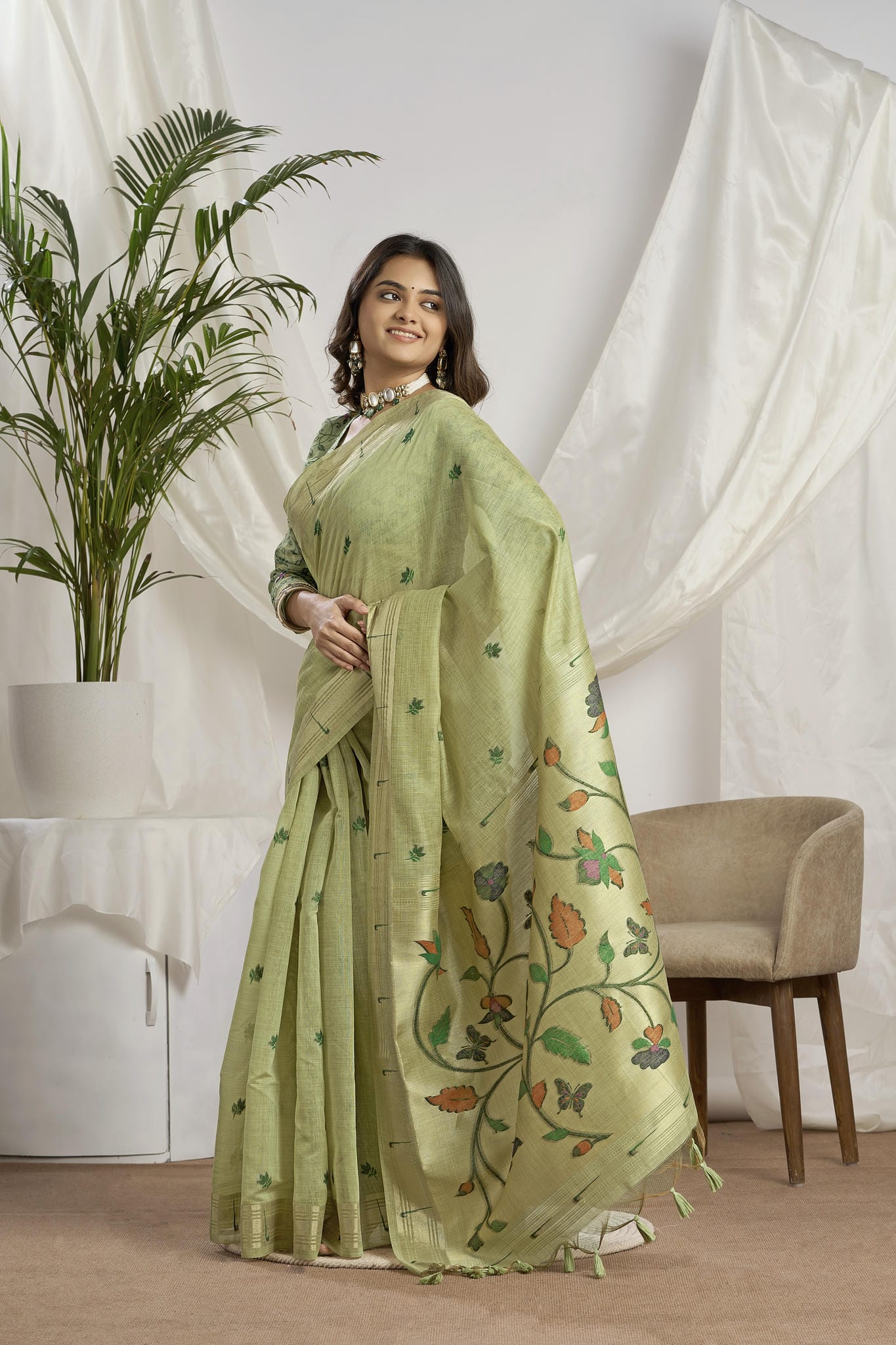 Pista Green Silk-Cotton Saree | Zari Jamdani Floral Vine