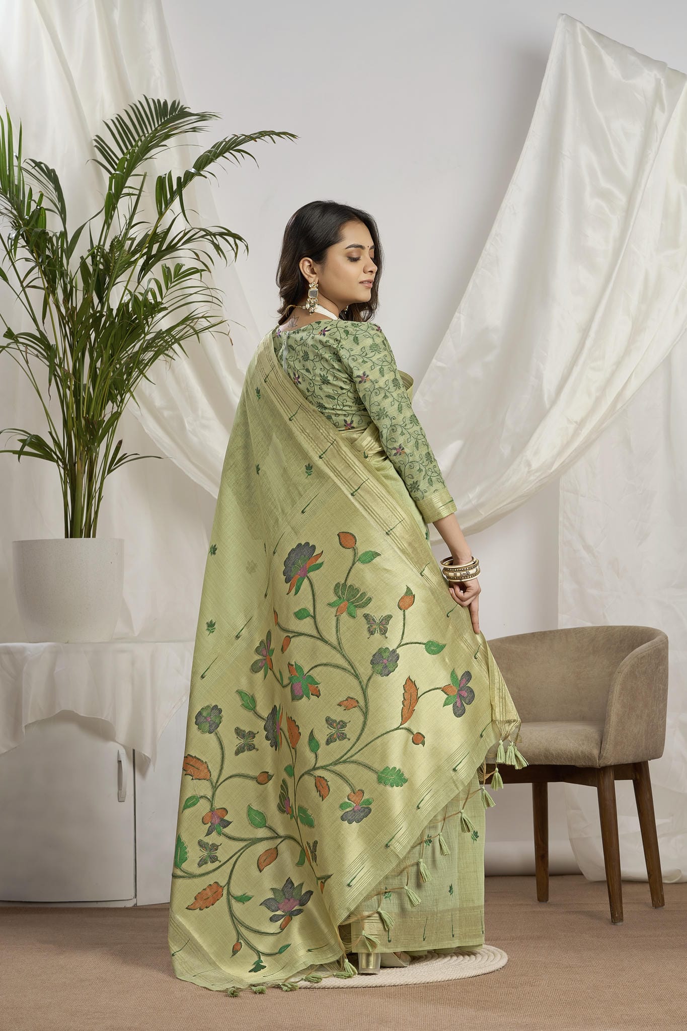 Pista Green Silk-Cotton Saree | Zari Jamdani Floral Vine