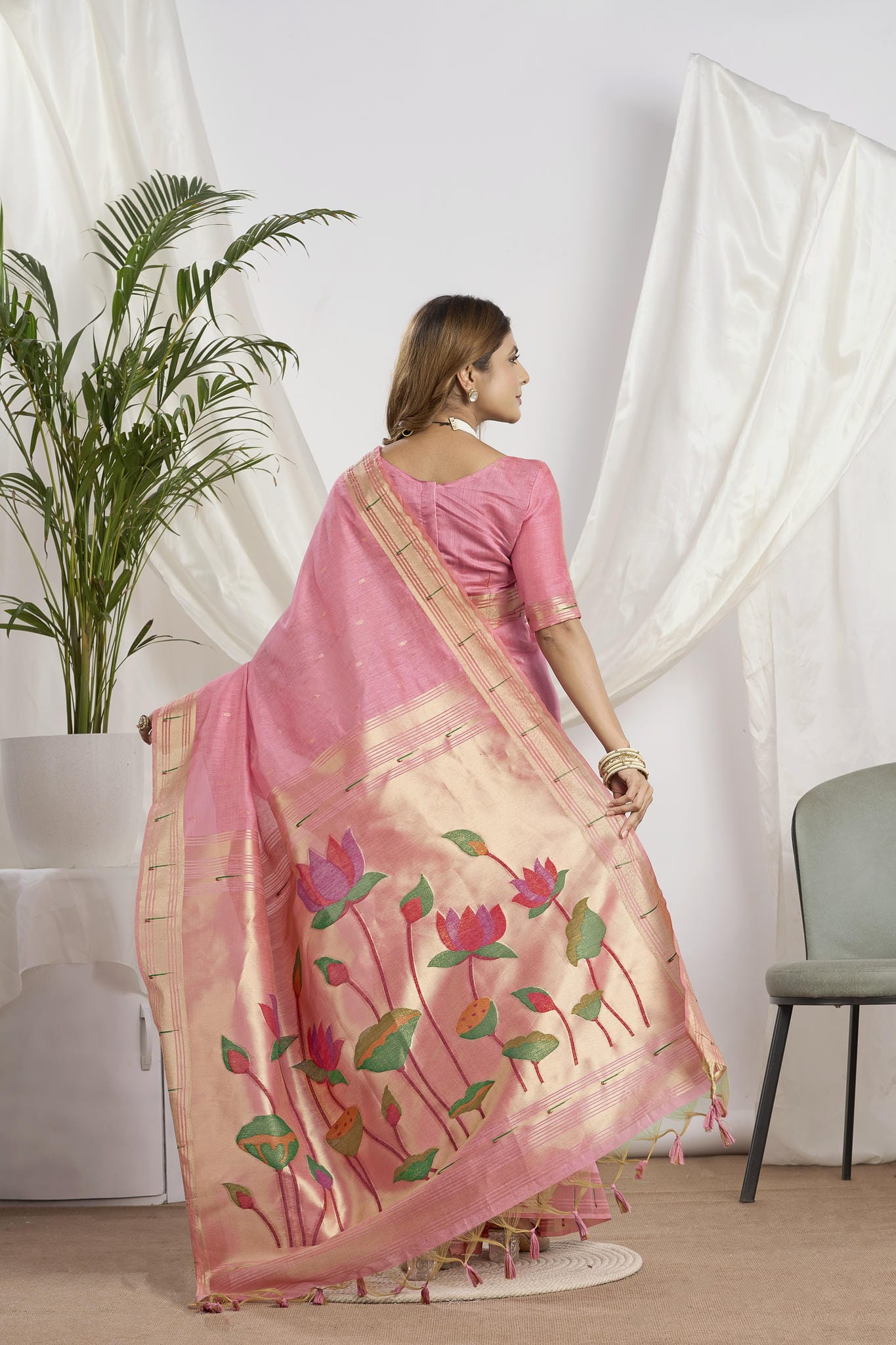 Dhakai Jamdani Saree in Rose Pink | Woven Lotus Pallu