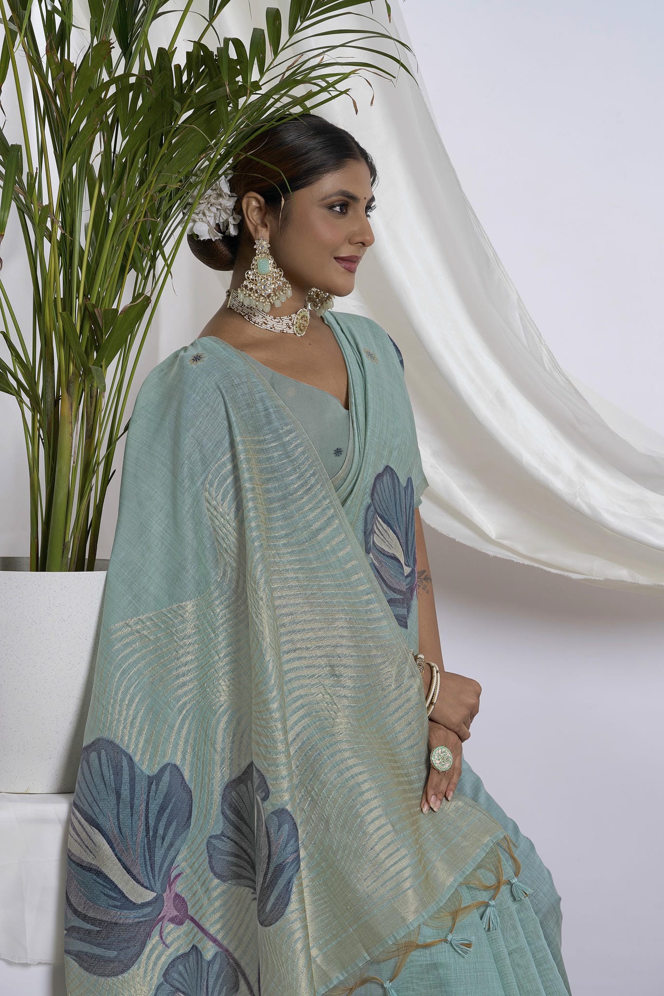 Dusty Rose Zari Jamdani Soft Cotton Saree – Woven Floral Design