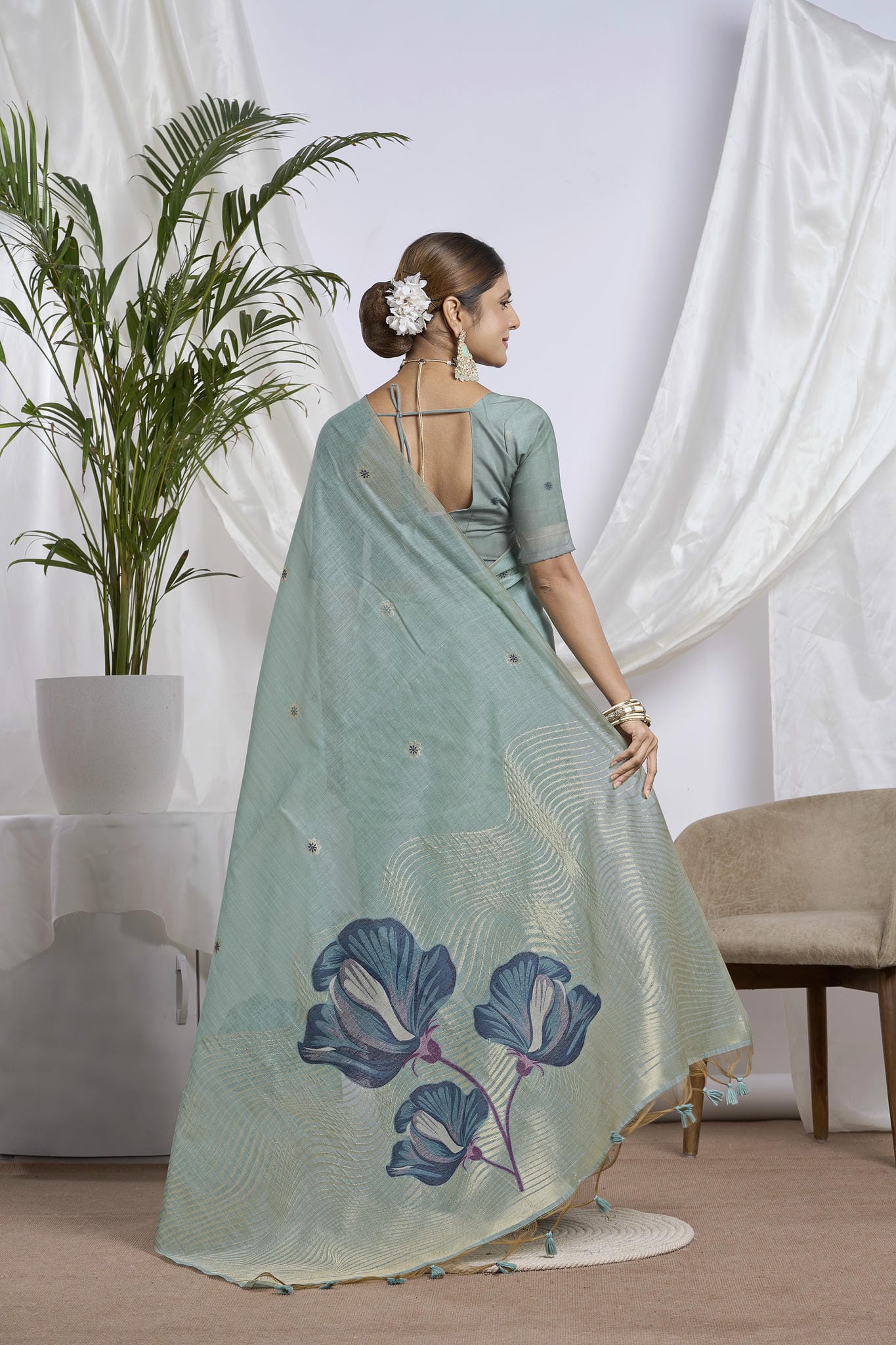 Dusty Sage Jamdani Linen-Cotton Saree | Woven Floral Motifs