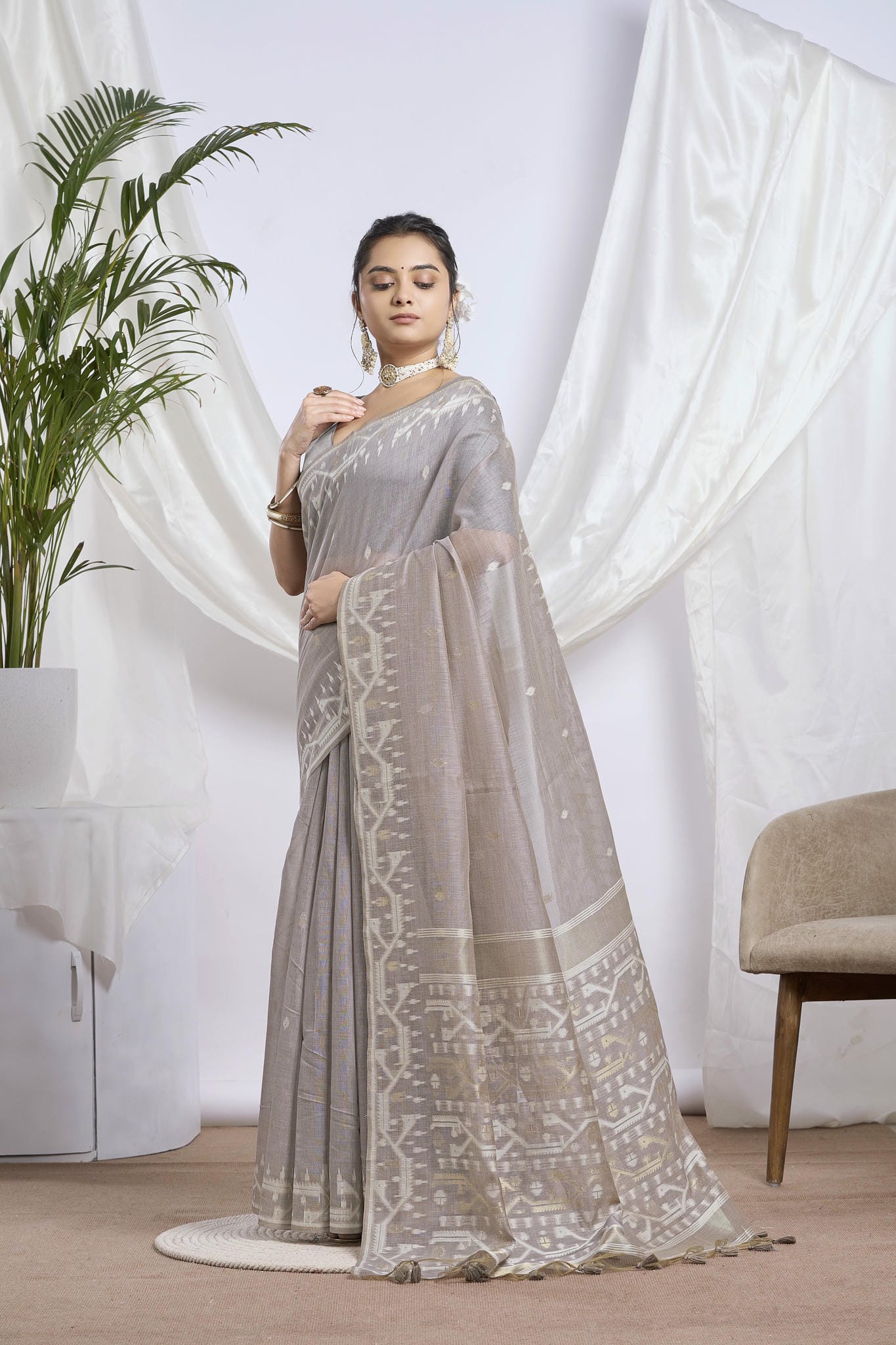 Deep Teal Zari Jamdani Muga-Cotton Saree | Woven Geometric Borders