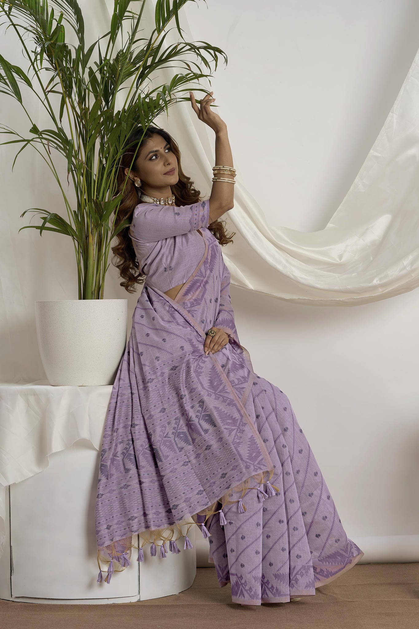 Deep Teal Zari Jamdani Muga-Cotton Saree | Woven Geometric Borders