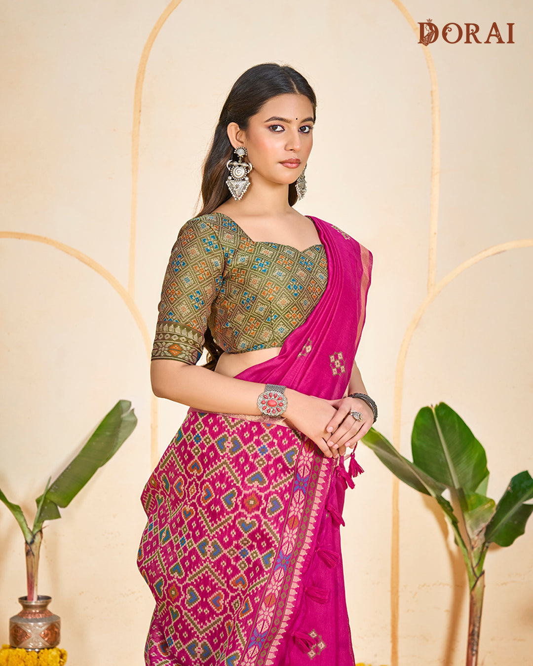 Vibrant Fuchsia Zari Jamdani Muga Cotton Saree | Bengal Woven Patola Pallu