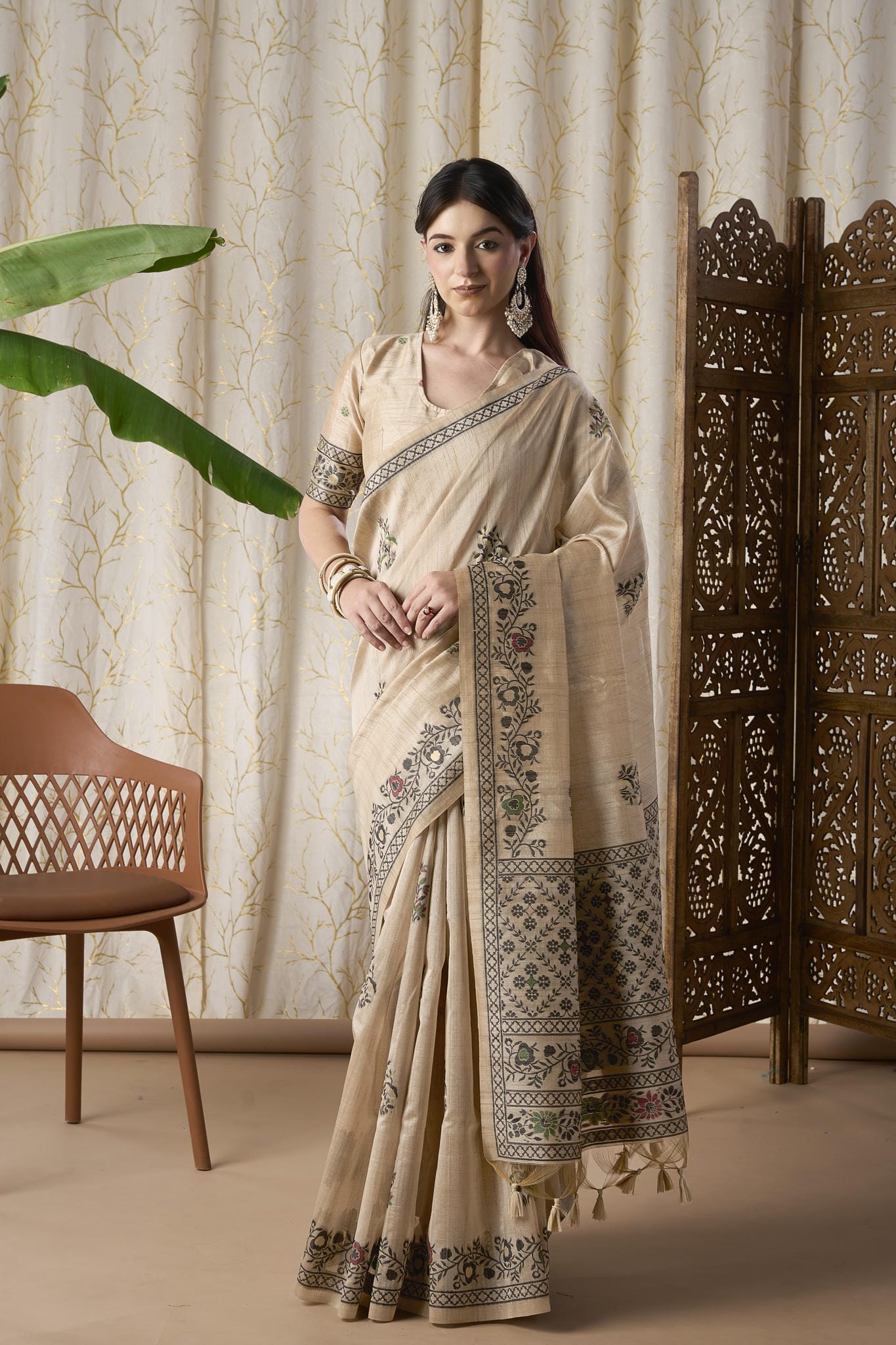 Beige Linen-Cotton Jamdani Saree with Ethnic Motifs