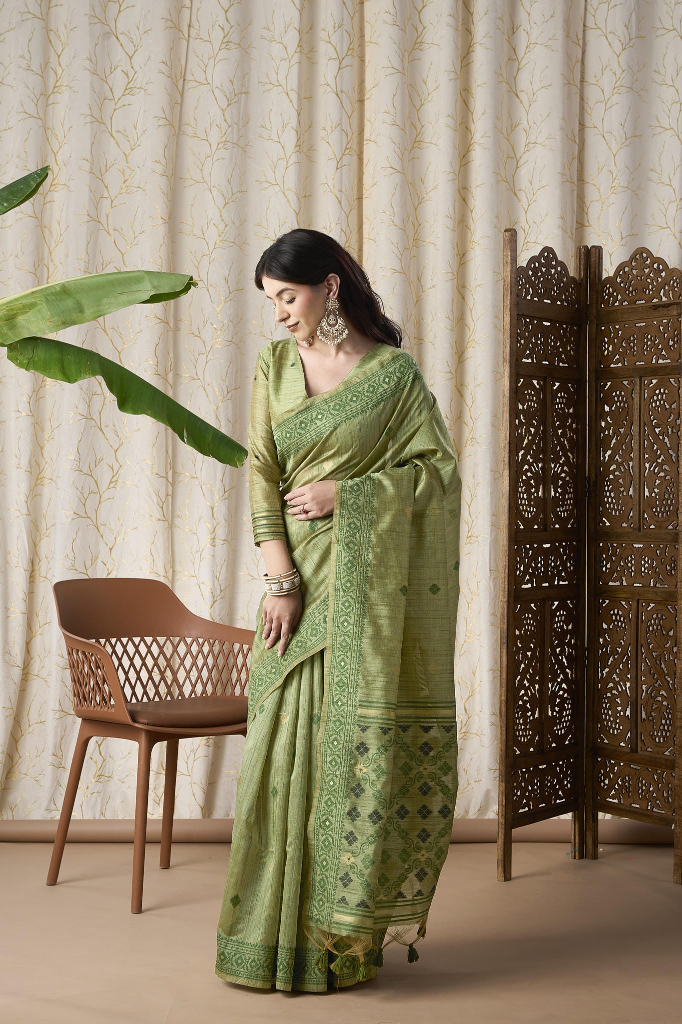 Olive Green Linen-Cotton Jamdani Saree with Woven Geometric Border