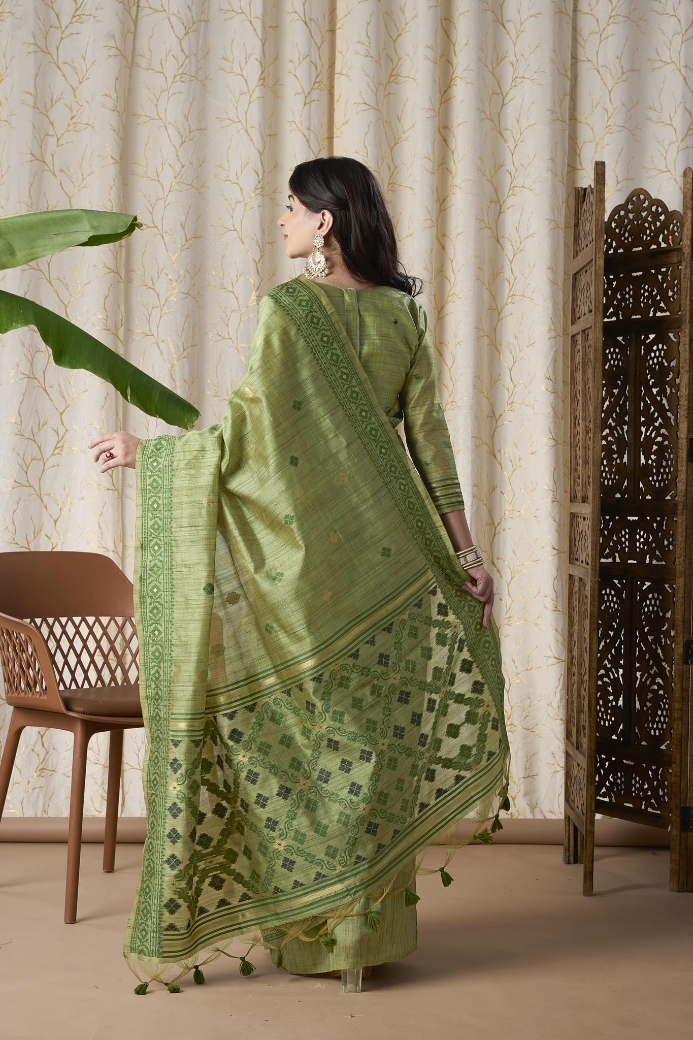 Olive Green Linen-Cotton Jamdani Saree with Woven Geometric Border