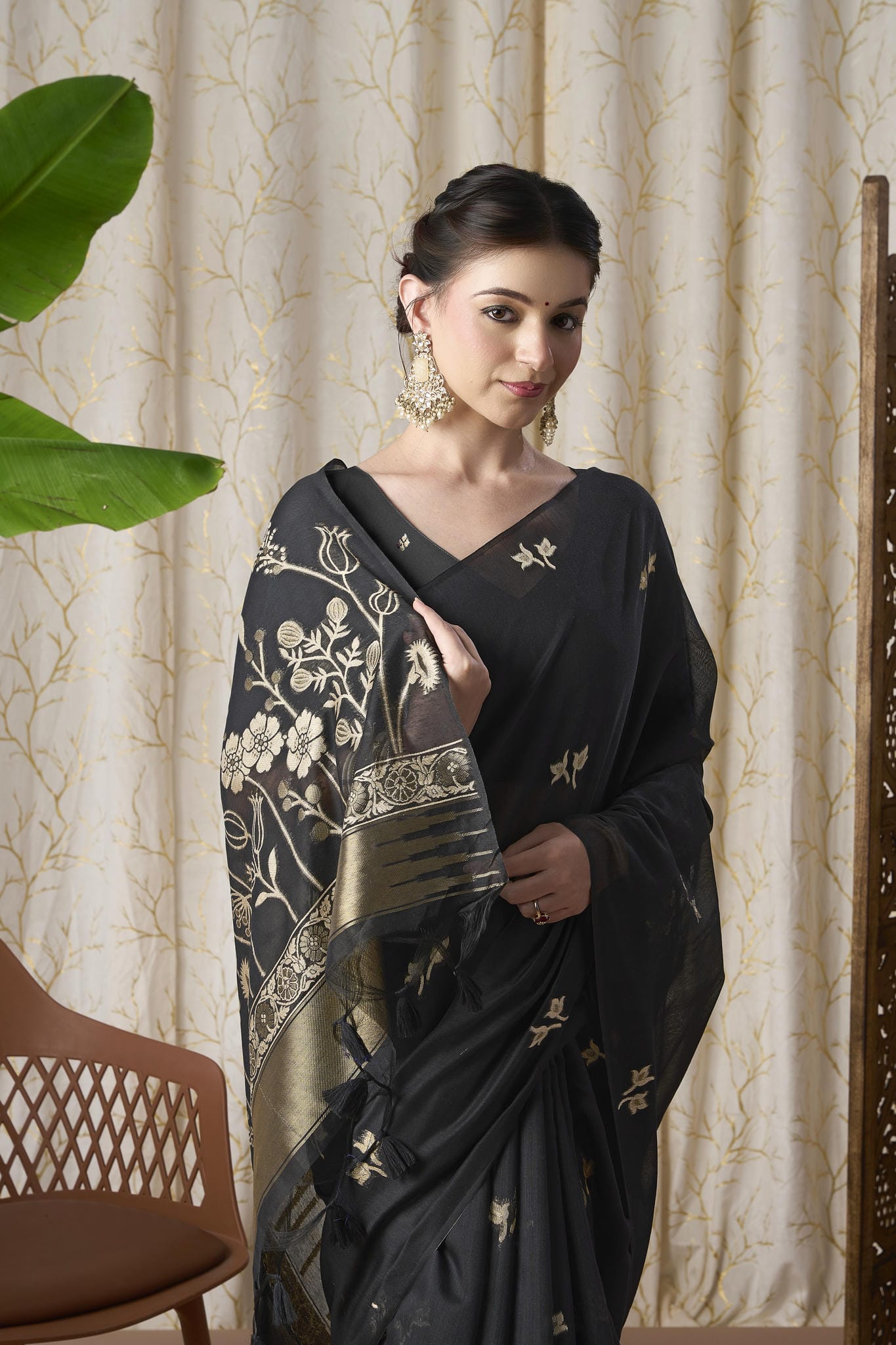 Midnight Black Linen-Cotton Jamdani Saree with Woven Pallu