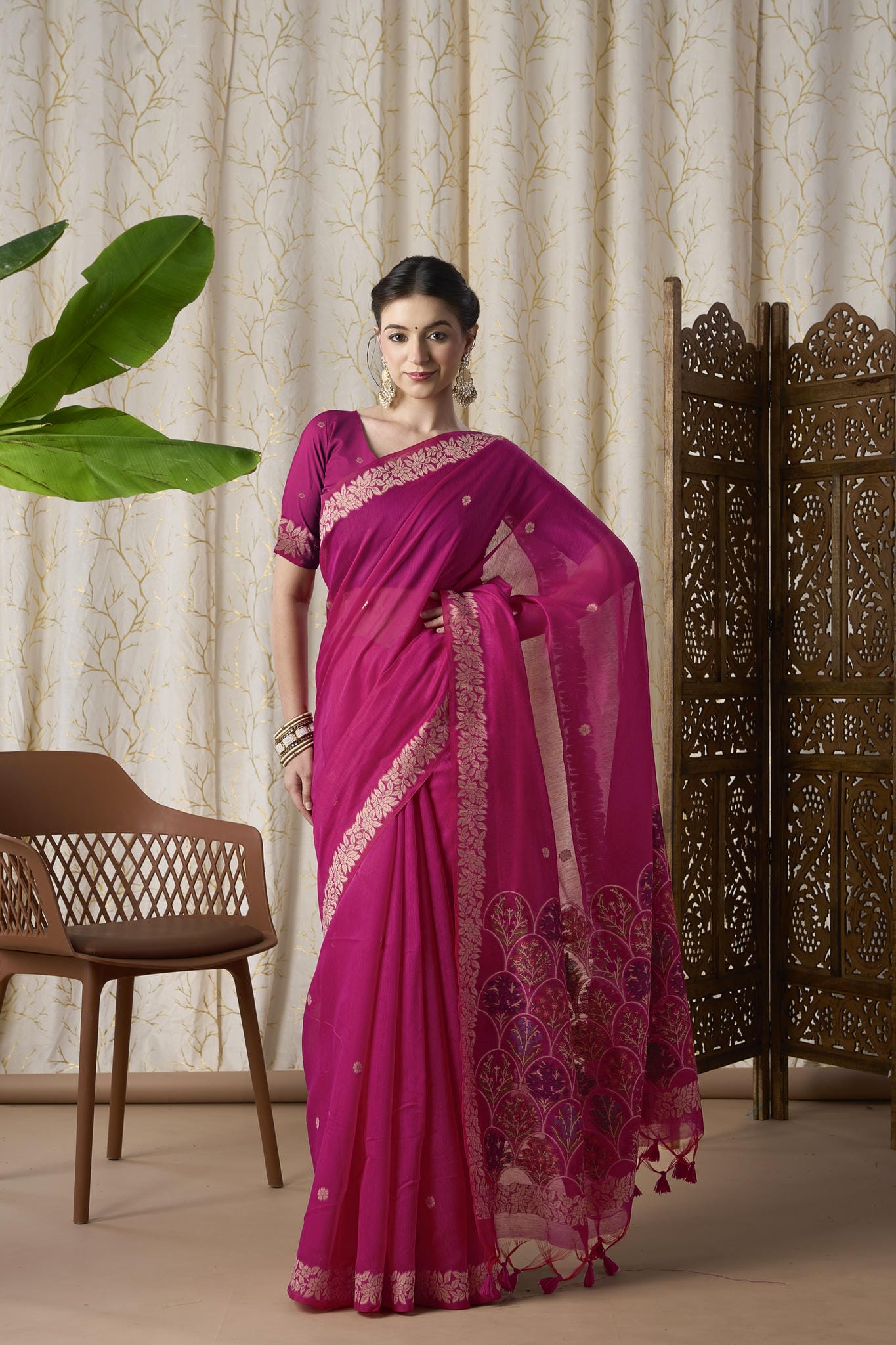 Rani Pink Linen-Cotton Jamdani Saree with Woven Paisley Motifs