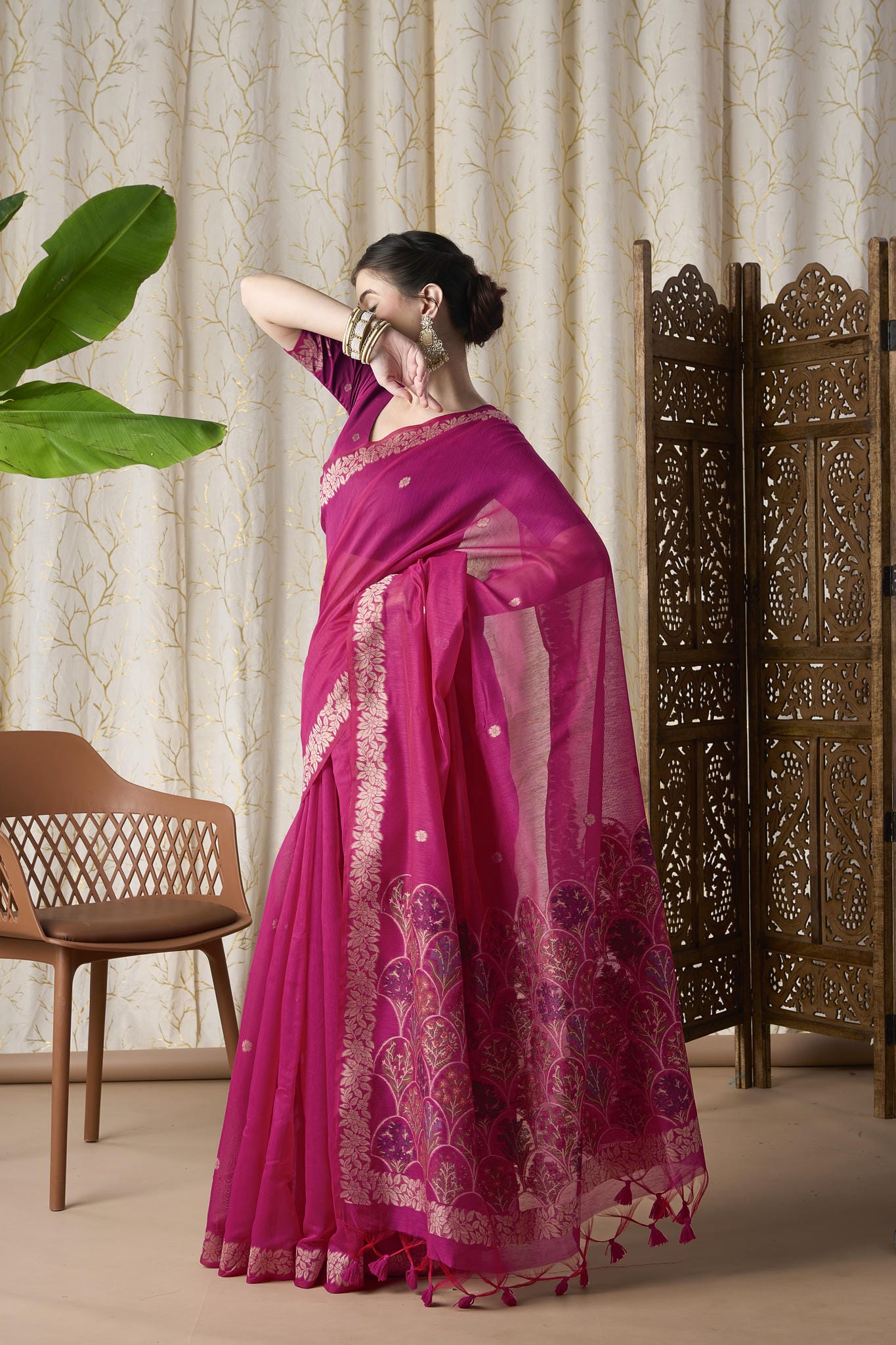 Rani Pink Linen-Cotton Jamdani Saree with Woven Paisley Motifs