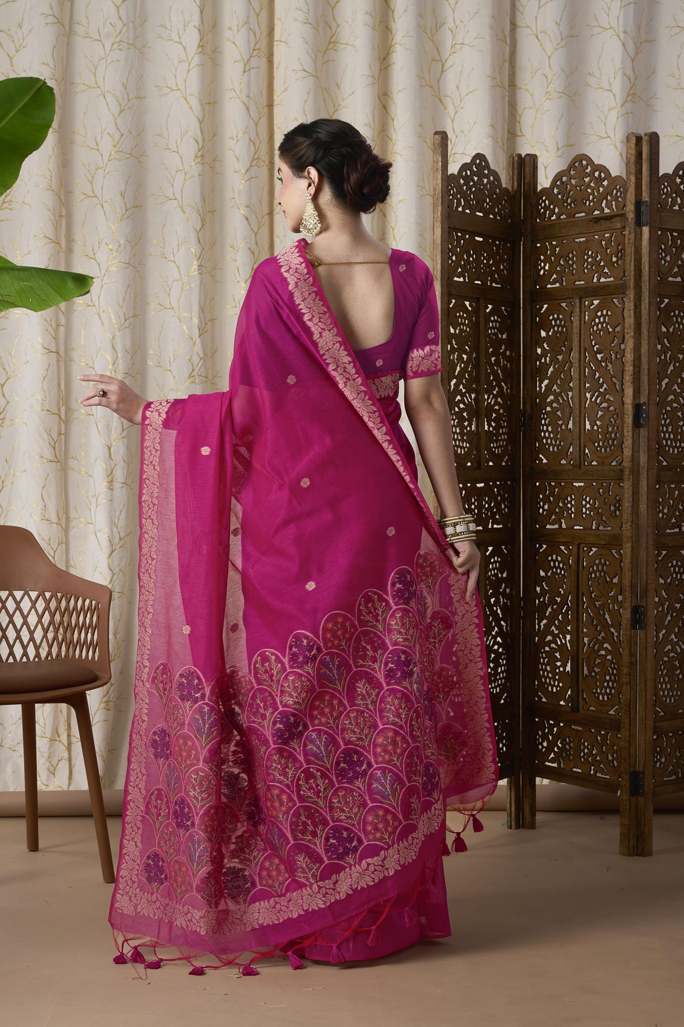 Rani Pink Linen-Cotton Jamdani Saree with Woven Paisley Motifs