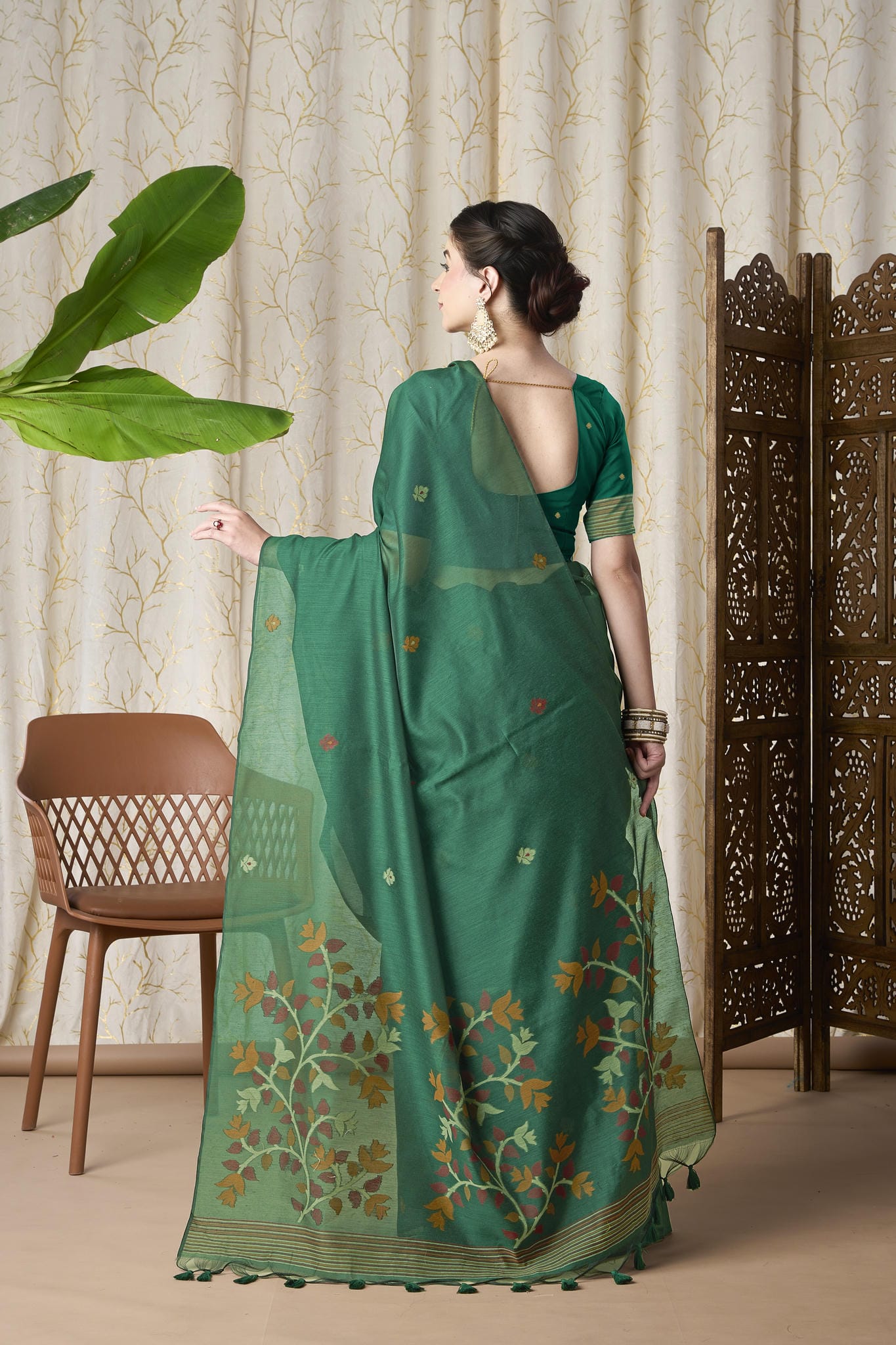 Emerald Green Linen-Cotton Jamdani Saree with Woven Motifs