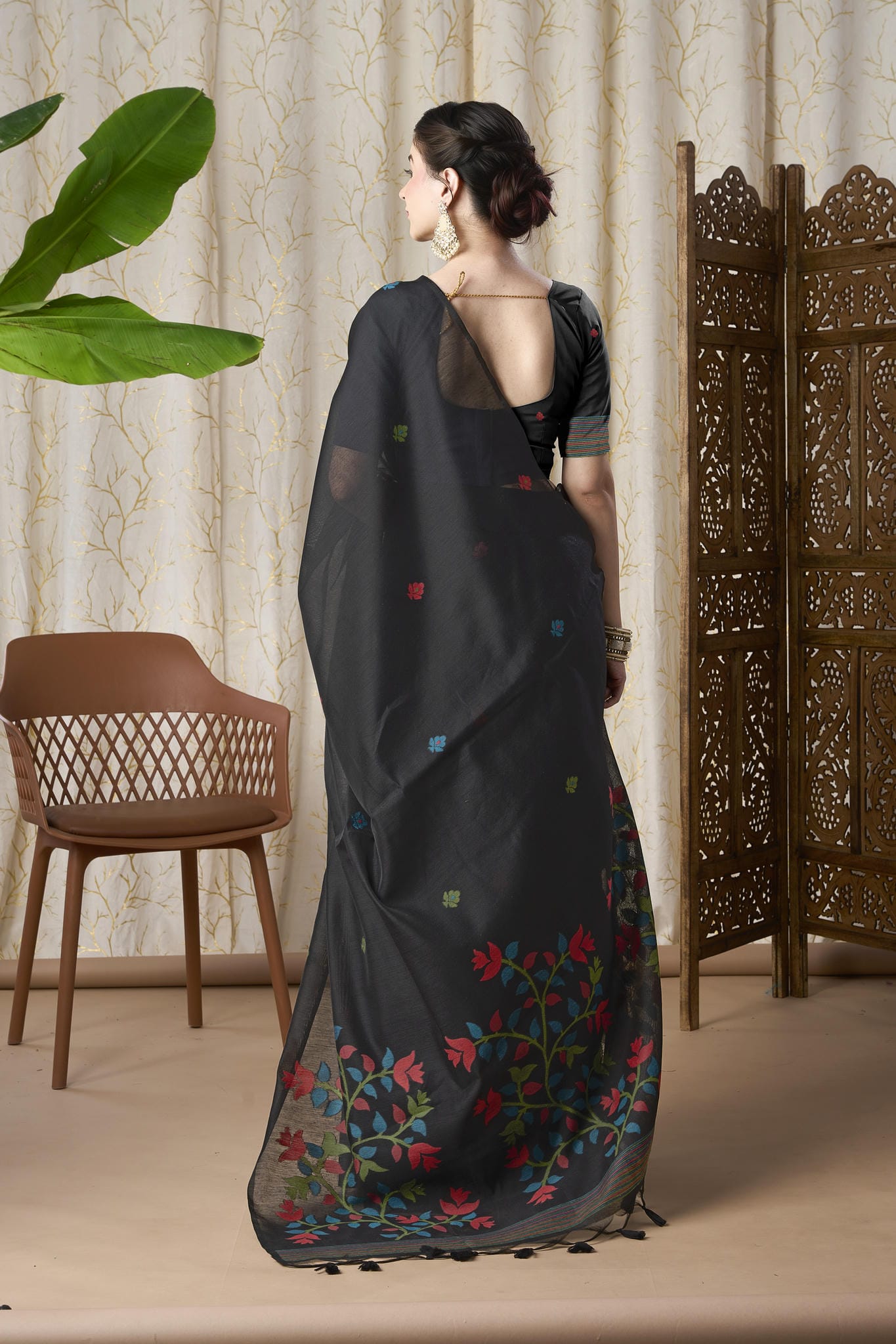 Midnight Black Linen-Cotton Jamdani Saree with Woven Floral Pallu