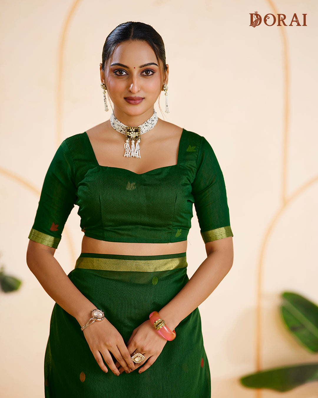 Forest Green Jamdani MugaCotton Saree | Golden Zari & Floral Oragana Pallu